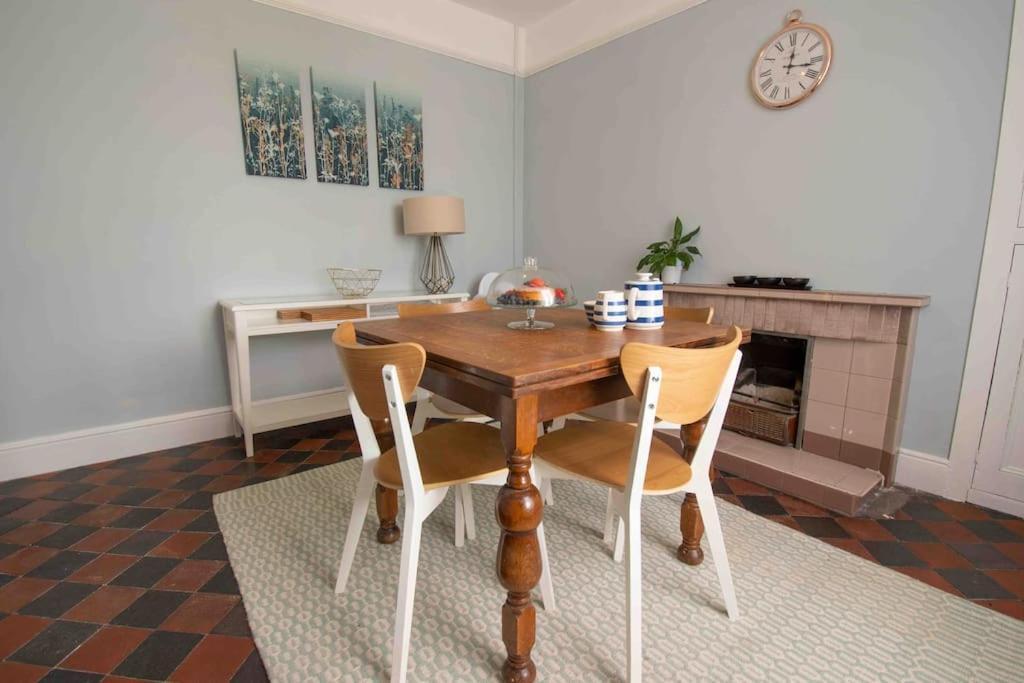 Holiday home Ty Glas, Fishguard, Ideal For Beach, Coastal Path And Town!