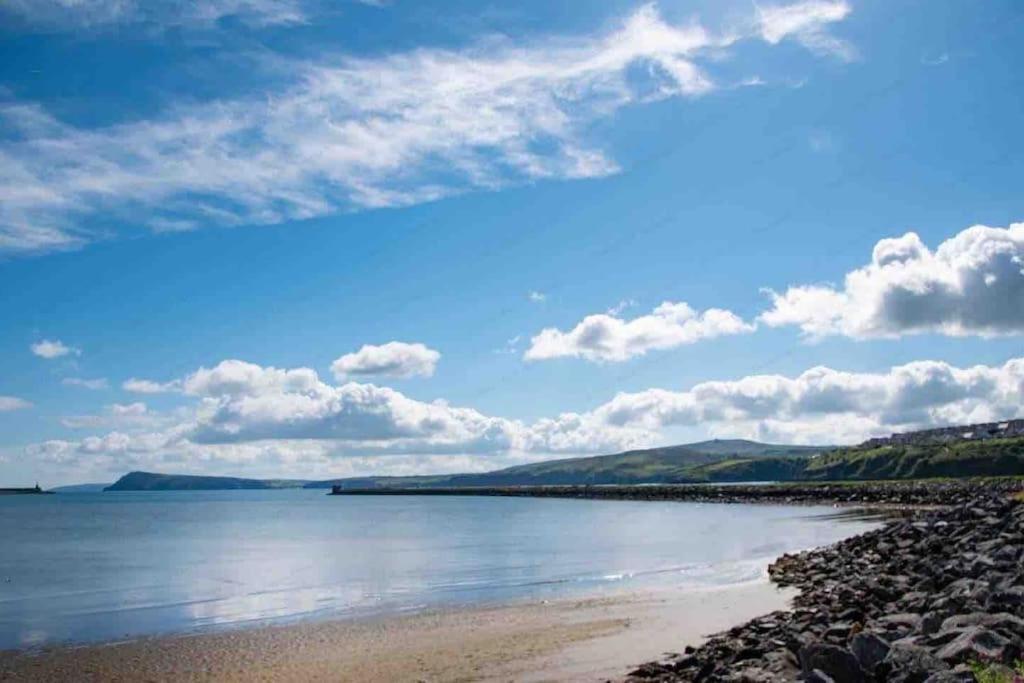 Ty Glas, Fishguard, Ideal For Beach, Coastal Path And Town! * Fishguard