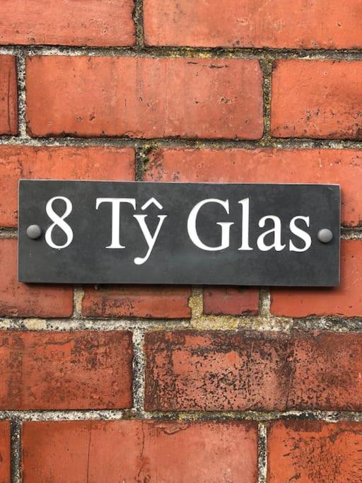 Ty Glas, Fishguard, Ideal For Beach, Coastal Path And Town! Holiday home